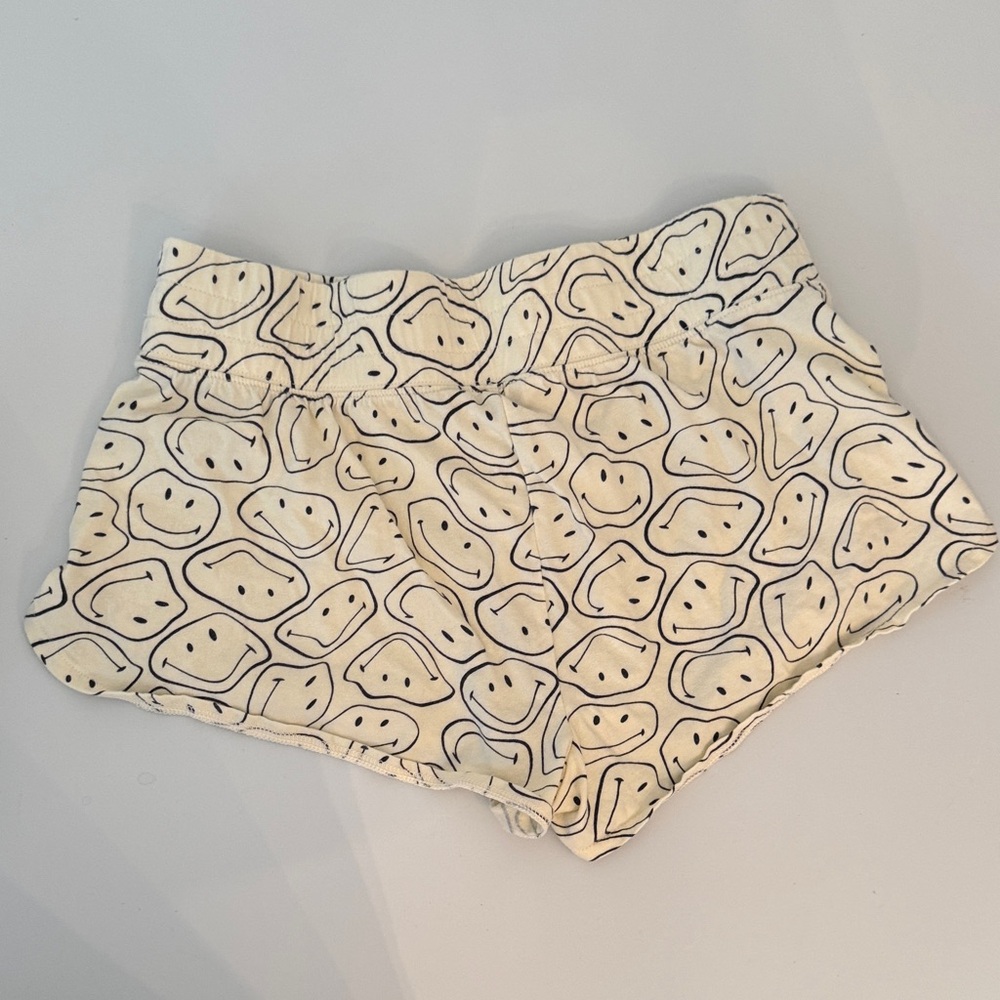 American Eagle Outfitters Cream Smiley Patterned Shorts - Picture 4 of 5